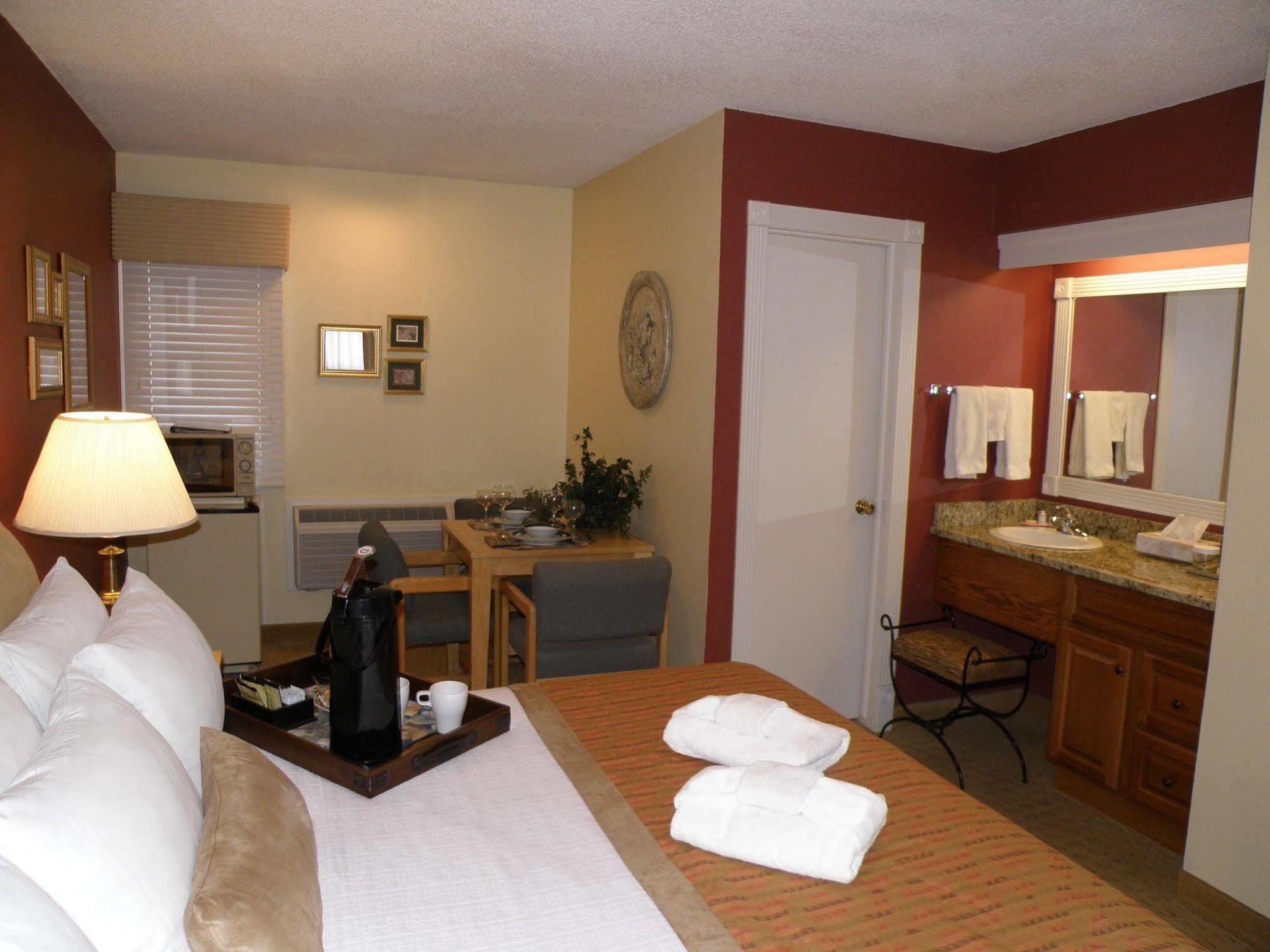 Rivers Edge Motel Lodge & Resort Ouray Exterior photo