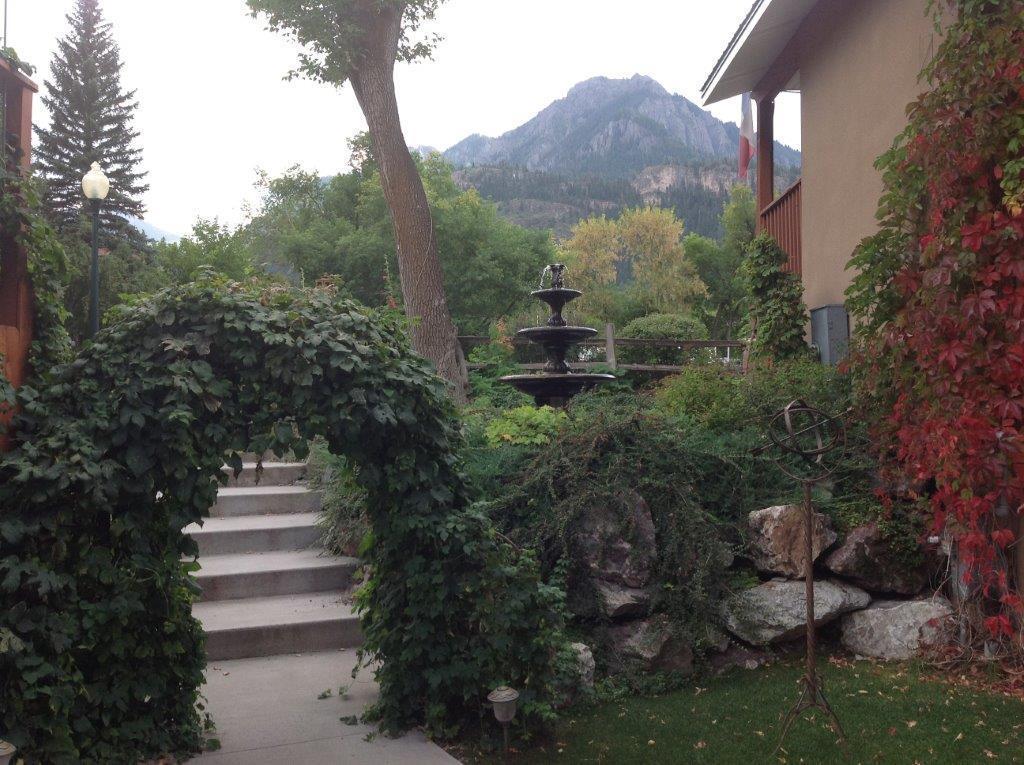 Rivers Edge Motel Lodge & Resort Ouray Exterior photo
